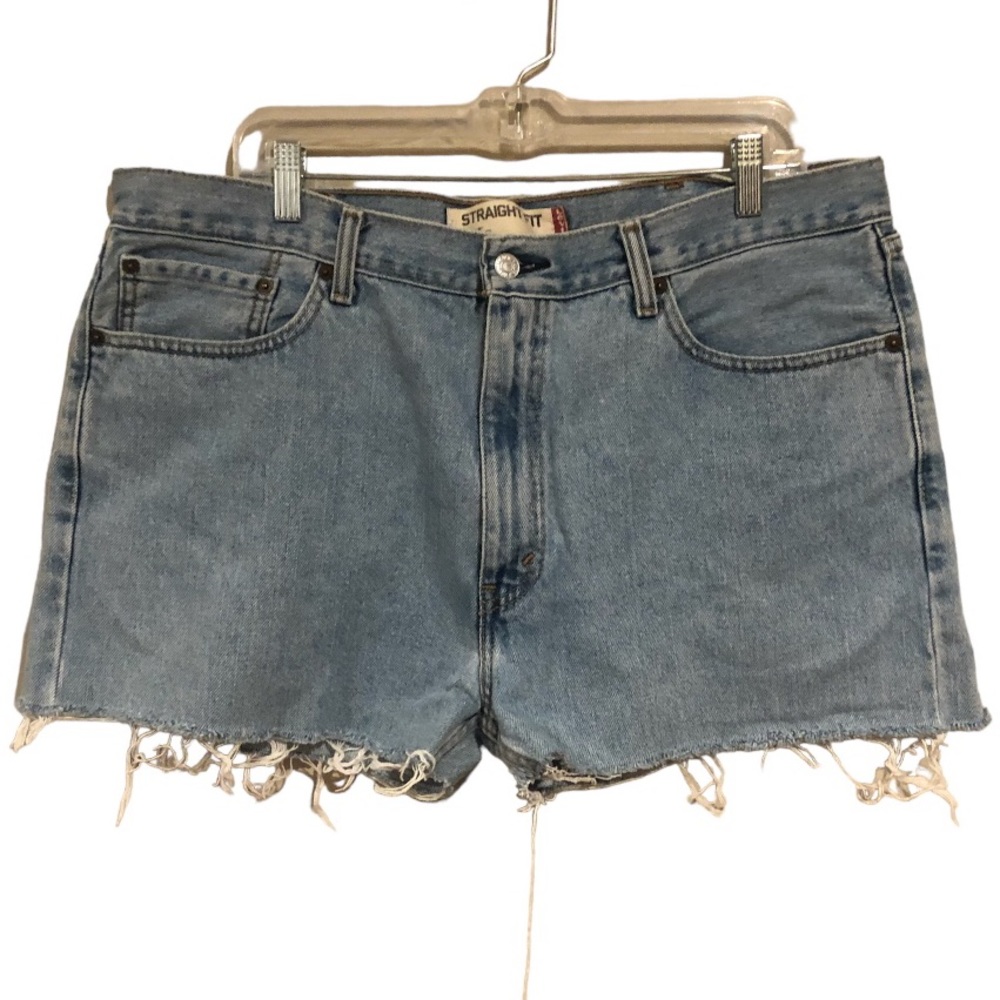VTG Levi’s Cutoff Denim Shorts Label